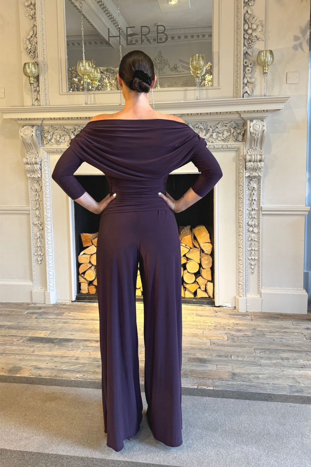 Carbon jumpsuit with sleeve in blackcurrant